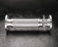 traced metal hose assembly for cold temperatures